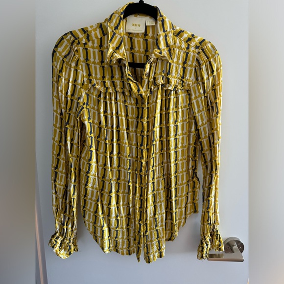 Like new Anthropologie button down top - Picture 1 of 4